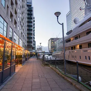 Canary Wharf - Corporate Riverside London